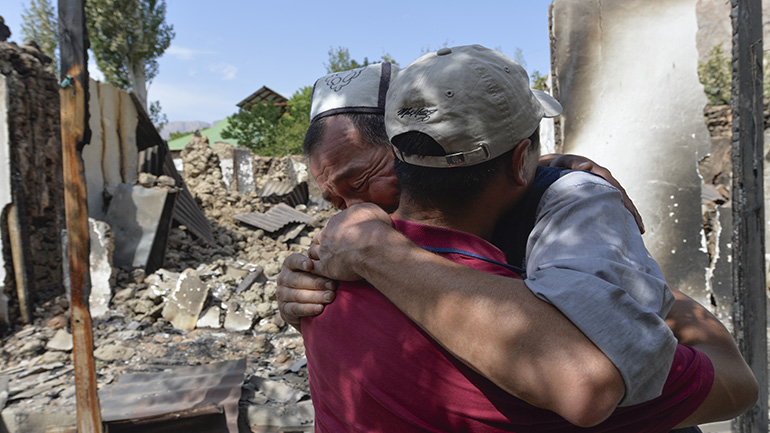 ΥΠΑΜ – Κιργιστάν: Δεν είναι εφικτή η ειρήνη με το Τατζικιστάν